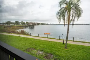 112 Lake Emerald Dr, Oakland Park, FL 33309 - Photo 23