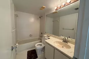 112 Lake Emerald Dr, Oakland Park, FL 33309 - Photo 7