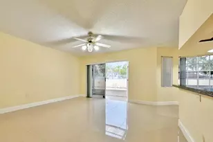 2572 NW 79th Ave, Margate, FL 33063 - Photo 9