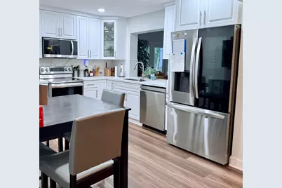 10900 NW 18th Place, Pembroke Pines, FL 33026 - Photo 5