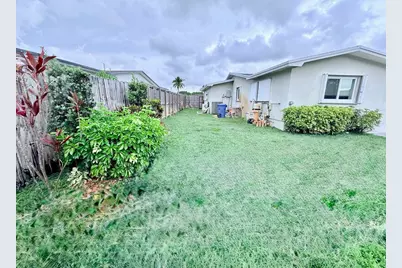 10900 NW 18th Place, Pembroke Pines, FL 33026 - Photo 11