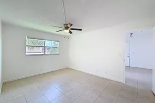 235 Lake Dora Dr, West Palm Beach, FL 33411 - Photo 9