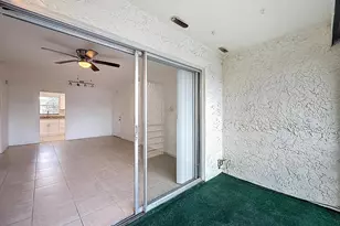 235 Lake Dora Dr, West Palm Beach, FL 33411 - Photo 15