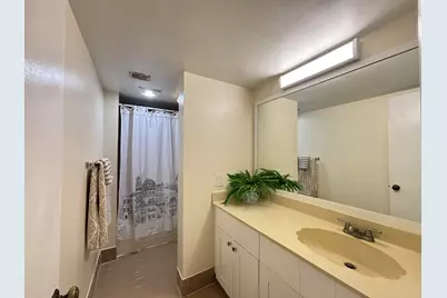 1256 S Military Trail #913, Deerfield Beach, FL 33442 - Photo 13