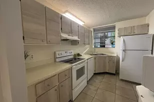 1256 S Military Trail, Deerfield Beach, FL 33442 - Photo 15