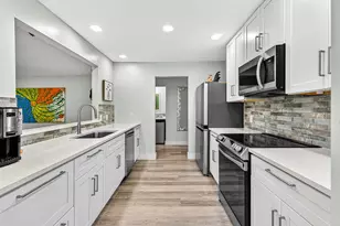 8560 SE Eaglewood Way, Hobe Sound, FL 33455 - Photo 13