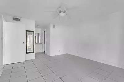 5860 NW 44th Street #111, Lauderhill, FL 33319 - Photo 11