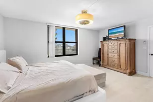 5480 N Ocean Dr, Singer Island, FL 33404 - Photo 17