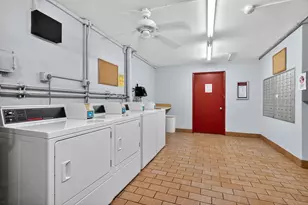 1251 SW 134th Way, Pembroke Pines, FL 33027 - Photo 23