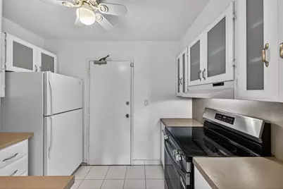 1831 NE 38th Street #108, Oakland Park, FL 33308 - Photo 15