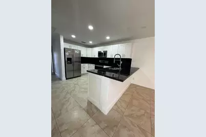 5605 SW 24th Avenue, Fort Lauderdale, FL 33312 - Photo 9