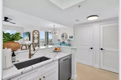 675 NW Flagler Avenue #Unit 202, Stuart, FL 34994 - Photo 7