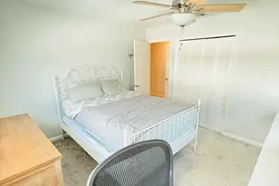 6719 Eastview Dr, Lake Worth, FL 33462 - Photo 9