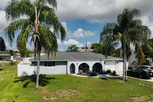 6719 Eastview Dr, Lake Worth, FL 33462 - Photo 3