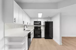 6881 NW 173rd Dr, Hialeah, FL 33015 - Photo 5