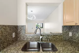 7850 NW 6th St, Pembroke Pines, FL 33024 - Photo 15