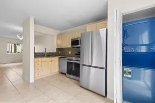 7850 NW 6th St, Pembroke Pines, FL 33024 - Photo 17