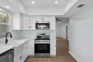 381 SE Edgewood Dr, Stuart, FL 34996 - Photo 13