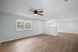 381 SE Edgewood Dr, Stuart, FL 34996 - Photo 3