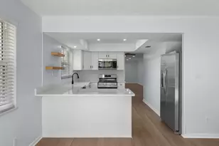 381 SE Edgewood Dr, Stuart, FL 34996 - Photo 11