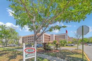 2704 NW 104th Ave, Sunrise, FL 33322 - Photo 1