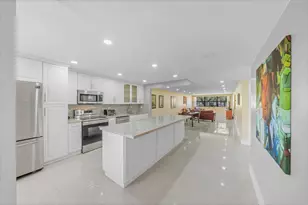 2704 NW 104th Ave, Sunrise, FL 33322 - Photo 5