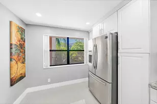 2704 NW 104th Ave, Sunrise, FL 33322 - Photo 9
