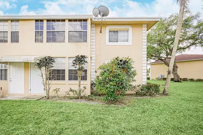 1501 Palm Beach Trace Drive, Royal Palm Beach, FL 33411 - Photo 3