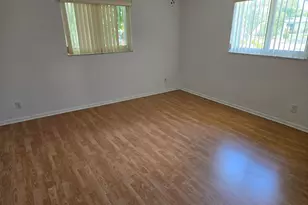 10125 NW 71st St, Tamarac, FL 33321 - Photo 9
