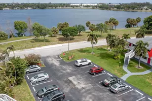 2180 Lake Osborne Dr, Lake Worth Beach, FL 33461 - Photo 5
