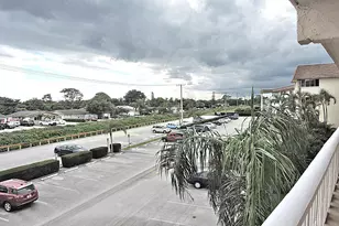 300 Village Green Cir S, Palm Springs, FL 33461 - Photo 17