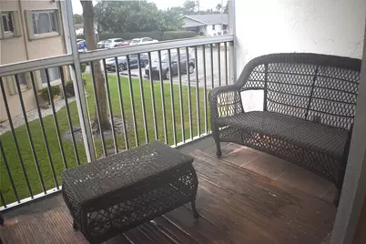 300 Village Green Circle S #220, Palm Springs, FL 33461 - Photo 15