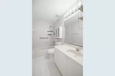 7301 NW 174th Terrace #100, Hialeah, FL 33015 - Photo 9