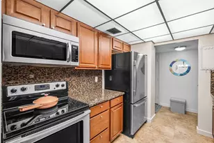 950 Ponce De Leon Rd, Boca Raton, FL 33432 - Photo 11