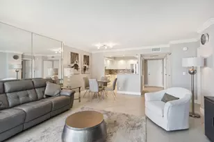 5440 N Ocean Dr, Singer Island, FL 33404 - Photo 15