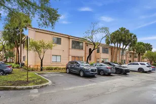 2900 S University Dr, Davie, FL 33328 - Photo 15