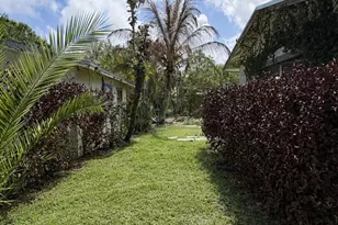 5512 Buchanan Dr, Fort Pierce, FL 34982 - Photo 5