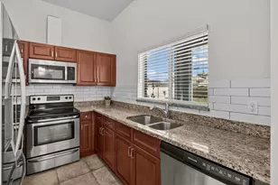 961 SW Consolata Ave, Port Saint Lucie, FL 34953 - Photo 11