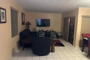 20140 NE 3rd Ct, Miami, FL 33179 - Photo 3