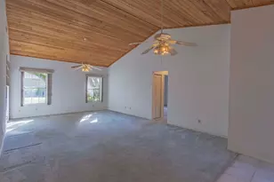 1027 Mangrove Ln, Vero Beach, FL 32963 - Photo 7