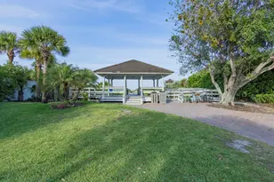 1027 Mangrove Ln, Vero Beach, FL 32963 - Photo 37