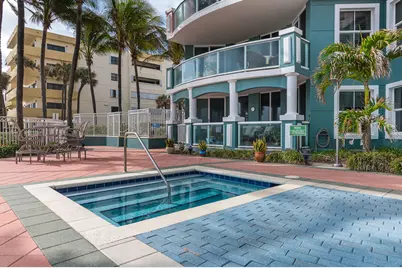 2051 SE 3rd Street #101, Deerfield Beach, FL 33441 - Photo 3