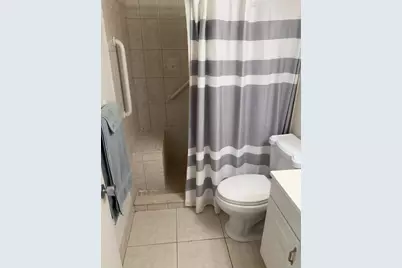 74 Sheffield D, West Palm Beach, FL 33417 - Photo 3