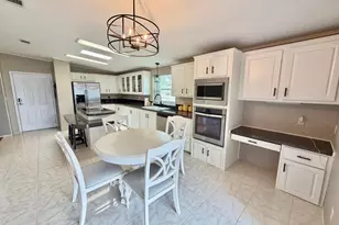 3717 Fetterbush Ct, Port Saint Lucie, FL 34952 - Photo 11