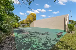 7100 NW 17th St, Plantation, FL 33313 - Photo 17