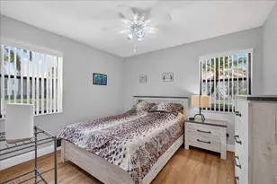 7633 Tahiti Ln, Lake Worth, FL 33467 - Photo 23