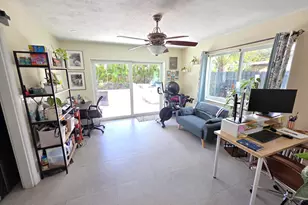8730 NW 17th Ct, Pembroke Pines, FL 33024 - Photo 5