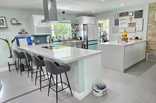 8730 NW 17th Ct, Pembroke Pines, FL 33024 - Photo 3