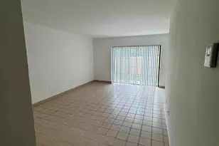 417 E Palm Cir Circle E, Pembroke Pines, FL 33025 - Photo 15