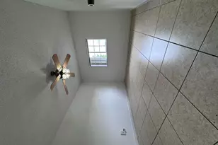 3700 N 56th Ave, Hollywood, FL 33021 - Photo 9